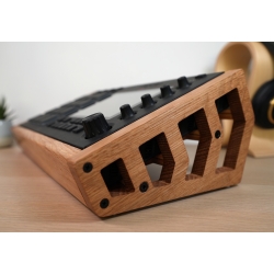 Stojak do AKAI MPC LIVE MK1